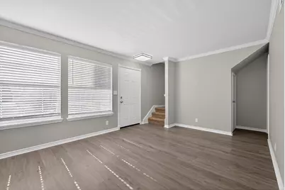 1221 Cedar Post Lane #4B, Houston, TX 77055 - Photo 3