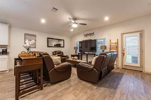 9705 Wall St, Texas City, TX 77591 - Photo 13