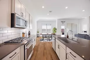 116 Solana Point Dr, Katy, TX 77493 - Photo 9