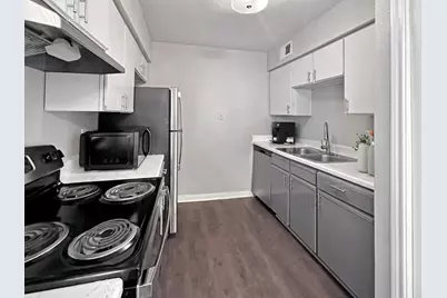 874 Yorkchester Dr #133, Houston, TX 77079 - Photo 1