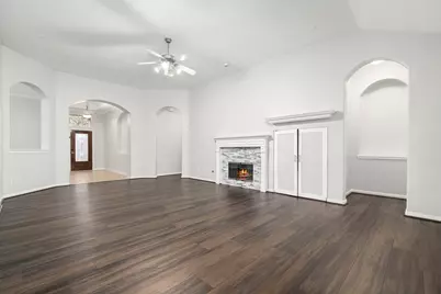 2010 Lincoln Crest Way, Sugar Land, TX 77498 - Photo 11