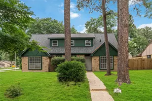 203 Wedgewood Ct, Oak Ridge North, TX 77386 - Photo 3