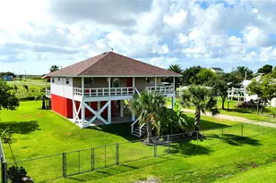 1404 Pickney Ave, Port Bolivar, TX 77650 - Photo 33