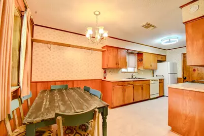 632 Northridge Street, Angleton, TX 77515 - Photo 5