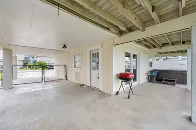 1227 Sailfish St, Hitchcock, TX 77563 - Photo 3
