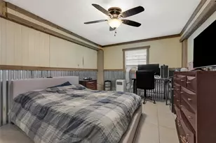 1227 Sailfish St, Hitchcock, TX 77563 - Photo 15