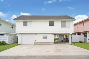 1227 Sailfish St, Hitchcock, TX 77563 - Photo 1
