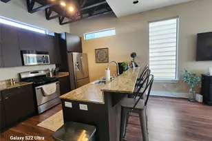 1105 W 21st St, Houston, TX 77008 - Photo 11
