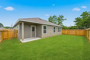 1879 Redwood Ln, Dayton, TX 77535 - Photo 29
