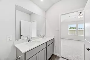 1879 Redwood Ln, Dayton, TX 77535 - Photo 23
