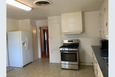 408 S Grimes Street, Giddings, TX 78942 - Photo 17