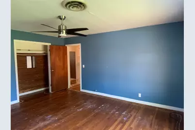 408 S Grimes Street, Giddings, TX 78942 - Photo 11