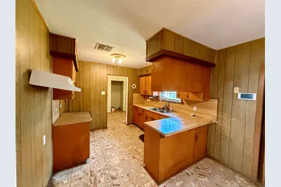 7721 Caddo Road, Houston, TX 77016 - Photo 5