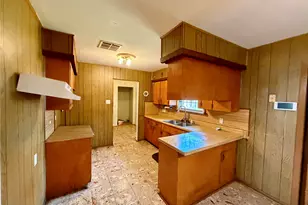 7721 Caddo Rd, Houston, TX 77016 - Photo 5