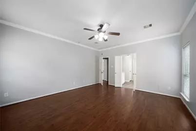 312 Falcon Lake Drive, Friendswood, TX 77546 - Photo 11