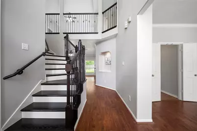 312 Falcon Lake Drive, Friendswood, TX 77546 - Photo 3