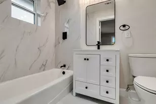 301 N Pecan Dr, Texas City, TX 77591 - Photo 17