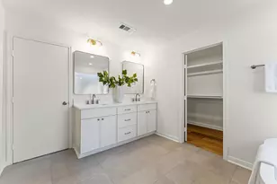 2630 Shadowdale Dr, Houston, TX 77043 - Photo 17