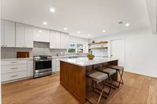 2630 Shadowdale Dr, Houston, TX 77043 - Photo 9