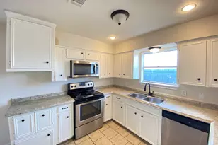 521 N 26th Ave, Texas City, TX 77590 - Photo 13