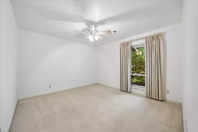 10607 Riverview Drive, Houston, TX 77042 - Photo 21