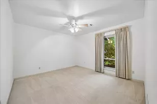 10607 Riverview Dr, Houston, TX 77042 - Photo 21