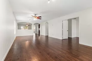 1905 Plum Falls Ln, Pearland, TX 77581 - Photo 5