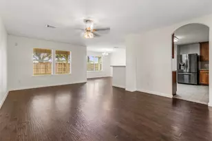 1905 Plum Falls Ln, Pearland, TX 77581 - Photo 7