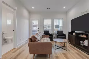 1307 E 27th St, Houston, TX 77009 - Photo 9