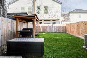 1307 E 27th St, Houston, TX 77009 - Photo 43