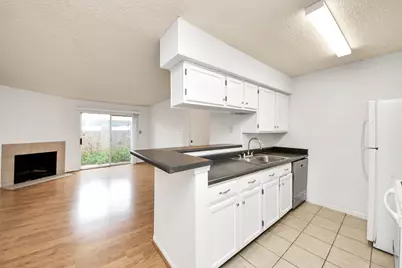 2120 El Paseo Street #405, Houston, TX 77054 - Photo 9