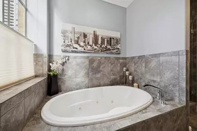 914 Main Street #1204, Houston, TX 77002 - Photo 11