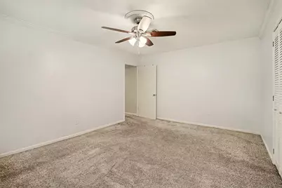 915 Merriman Court Court, Friendswood, TX 77546 - Photo 15