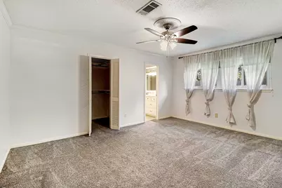 915 Merriman Court Court, Friendswood, TX 77546 - Photo 13