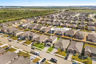 2538 Bay Winds Ln, Baytown, TX 77523 - Photo 3