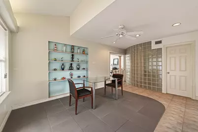 5437 Loch Lomond Drive, Houston, TX 77096 - Photo 11