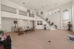 5437 Loch Lomond Dr, Houston, TX 77096 - Photo 7