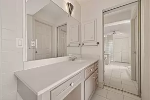 5437 Loch Lomond Dr, Houston, TX 77096 - Photo 41