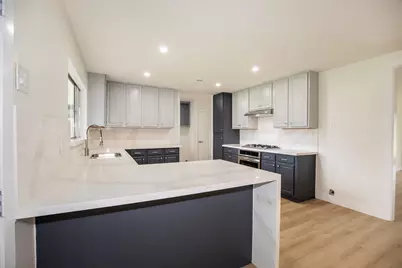 124 Lazy Lane, Baytown, TX 77520 - Photo 11