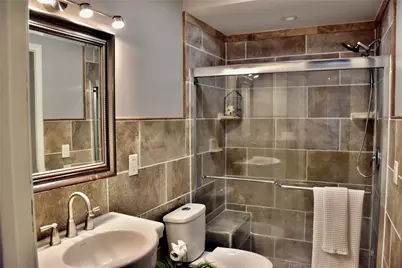 1529 Wirt Road #27, Houston, TX 77055 - Photo 9