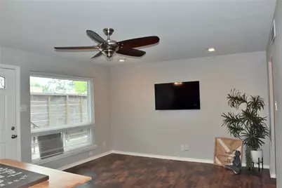 1529 Wirt Road #27, Houston, TX 77055 - Photo 3