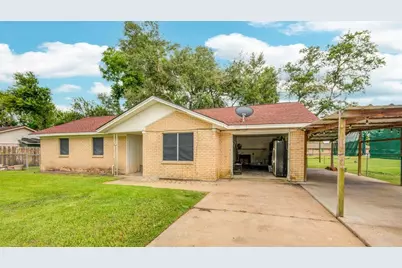 107 Langham Street, Freeport, TX 77541 - Photo 3