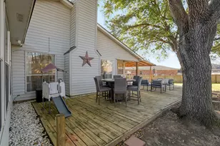 13314 Hilltop Cir, Willis, TX 77318 - Photo 23