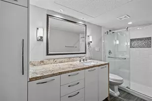 4627 Wild Indigo St, Houston, TX 77027 - Photo 7