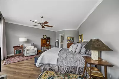 5050 Woodway Drive #2F, Houston, TX 77056 - Photo 11
