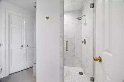 5050 Woodway Drive #2F, Houston, TX 77056 - Photo 13
