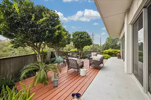 5050 Woodway Dr, Houston, TX 77056 - Photo 1