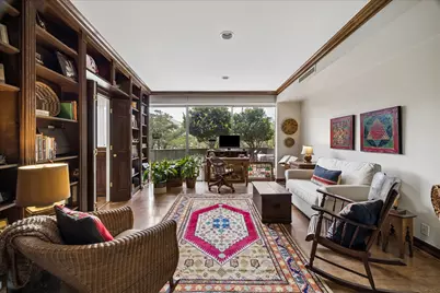 5050 Woodway Drive #2F, Houston, TX 77056 - Photo 7