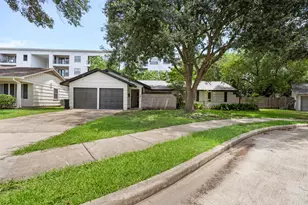 5422 Lincrest Ln, Houston, TX 77056 - Photo 1