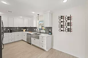 5009 Libbey Ln, Houston, TX 77092 - Photo 17